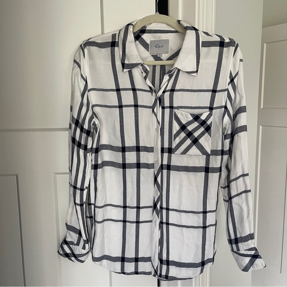 Rails Hunter Cadet Navy Blue White Draped In Plaid Button Down Top - Picture 4 of 7